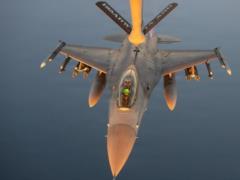 США запустили третью волну ударов по Ирану