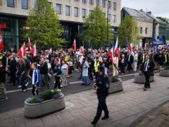 Ультраправые провели в Варшаве  Волынский марш 