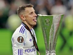 PSG signs with transfer Denya