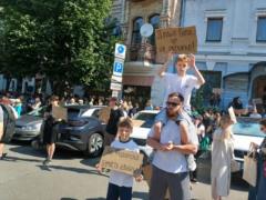 «К Европе от совка»: по Украине прокатилась волна протестов против отставки Михаила Федорова