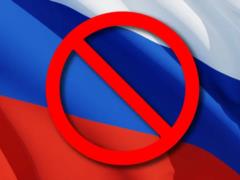 ЕС продлил действие «ценового потолка» на российскую нефть всего на неделю — Bloomberg