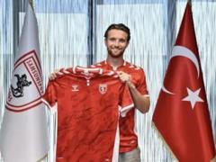 Samsungspor has signed Motherwell s key player