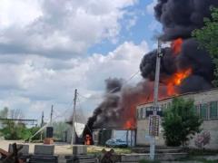 В Николаеве повреждены две автозаправочные станции в результате атаки дроно