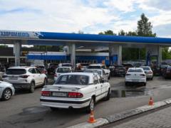 В России начались рейды по поиску бензина в домах и гаражах