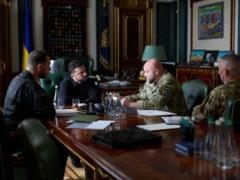 Зеленский провел вторую за два дня встречу с военным руководством: подробности