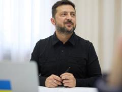 Зеленский провел разговор с премьером Британии