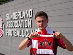 Ukrainian winger Tuterov extended his contract with Sunderland