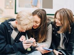France will vote to ban social networks for teenagers