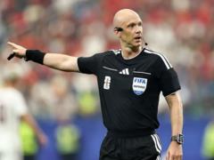 Anthony Taylor ends his career as a referee