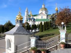 Почаевскую лавру признали связанной с РПЦ