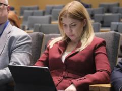 Стефанишина об отставке: президент не хочет, чтобы я уходила