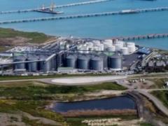 В Тамани сгорело 12 резервуаров с нефтью - СБС