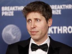Вместо разговора с детьми — ИИ-подкаст: новая идея Сэма Альтмана вызвала волну критики