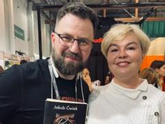 Польский писатель Якуб Цвек передаст права на свою книгу «Жоржу»: РФ уничтожила 400 тысяч книг