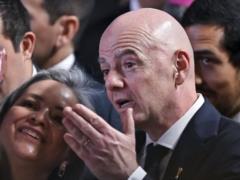Інфантіно на посаді в УЄФА виплачував компенсацію своїй коханці