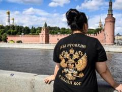 Дроны, дефицит бензина и война: в РФ рекордно упал  индекс счастья 