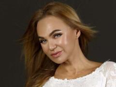 56-летняя Оксана Вояж удивила  нестандартным  подходом к воспитанию внуков и какое наследие, важнее чем драгоценности, им остави