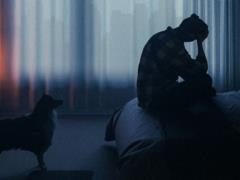 Почему бывает трудно уснуть на новом месте: есть научное объяснение