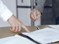 Украинцы  наследуют  долги от родственников: кто должен платить за усопших