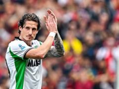 Latium is close to Pinamonti s signature