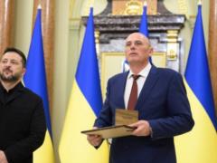  Национальная легенда Украины : Зеленский наградил директора Приднепровской ТЭС ДТЭК