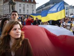 Что удерживает украинцев в Польше — и что может заставить их уехать
