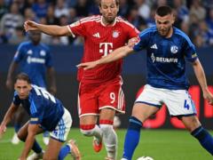 Bayern lose first points of the season after draw at Schalke