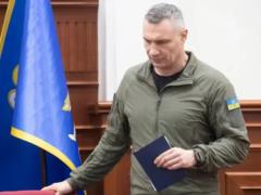 В Киеве сократили комендантский час: как будет работать общественный транспорт и заведения