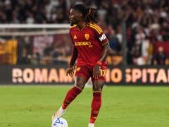 Liverpool tsked with Kone and looks at him at the crossroads