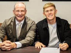 Goll has signed a new contract until 2031 in the interest of Manchester United