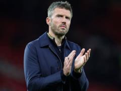 Carrick is not in danger of being released from Manchester United