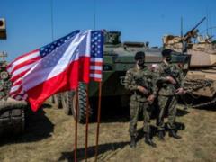 США могут разместить около России 10 000 военных