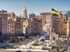 Киев не отказывается от ремонта дорог: до 19 октября будет ограничено движение на Европейской площади