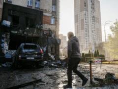 Киев все больше превращается в прифронтовой город — The Guardian