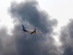  Его ударили ножом. Мы думали, что не выживем : самолет Flydubai пытался захватить один из пилотов — СМИ