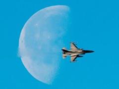 Зеленский обсудил F-16 с премьером Норвегии