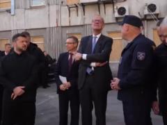 Мерц на месте российского удара по НАНУ заявил о бессмысленности войны