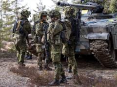 Эстония перебрасывает войска ближе к границе с Россией в рамках новой стратегии «активной обороны» — FT