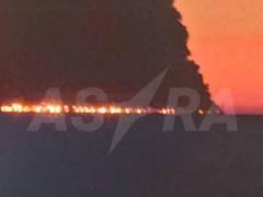 У берегов Сочи вспыхнул нефтяной танкер