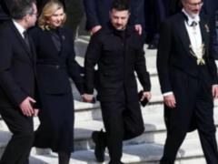 Зеленский прибыл на интронизацию Папы Римского