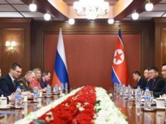 Лавров прибыл на переговоры в КНДР