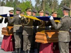 Війна, день 1586. Смерть командира 154 ОМБр та атака на два російські НПЗ