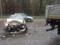 В Киеве легковушка врезалась в прицеп фуры: четверо пострадавших