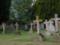 У Львівській області школярі на кладовищі влаштували вечірку