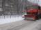 Київські комунальники просять водіїв звільнити узбіччя для розчищення доріг