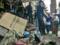 Радикали завалили сміттям будівлю поліції в Києві