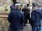 Крымчане собираются у здания суда в Симферополе для поддержки украинских моряков
