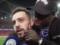Футболист  Манчестер Сити  чмокнул и обнял одноклубника во время интервью