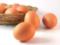Do I need to wash my chicken eggs before eating