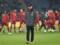 Тренер  Ливерпуля  посмотрит переигровку матча Кубка Англии на ноутбуке